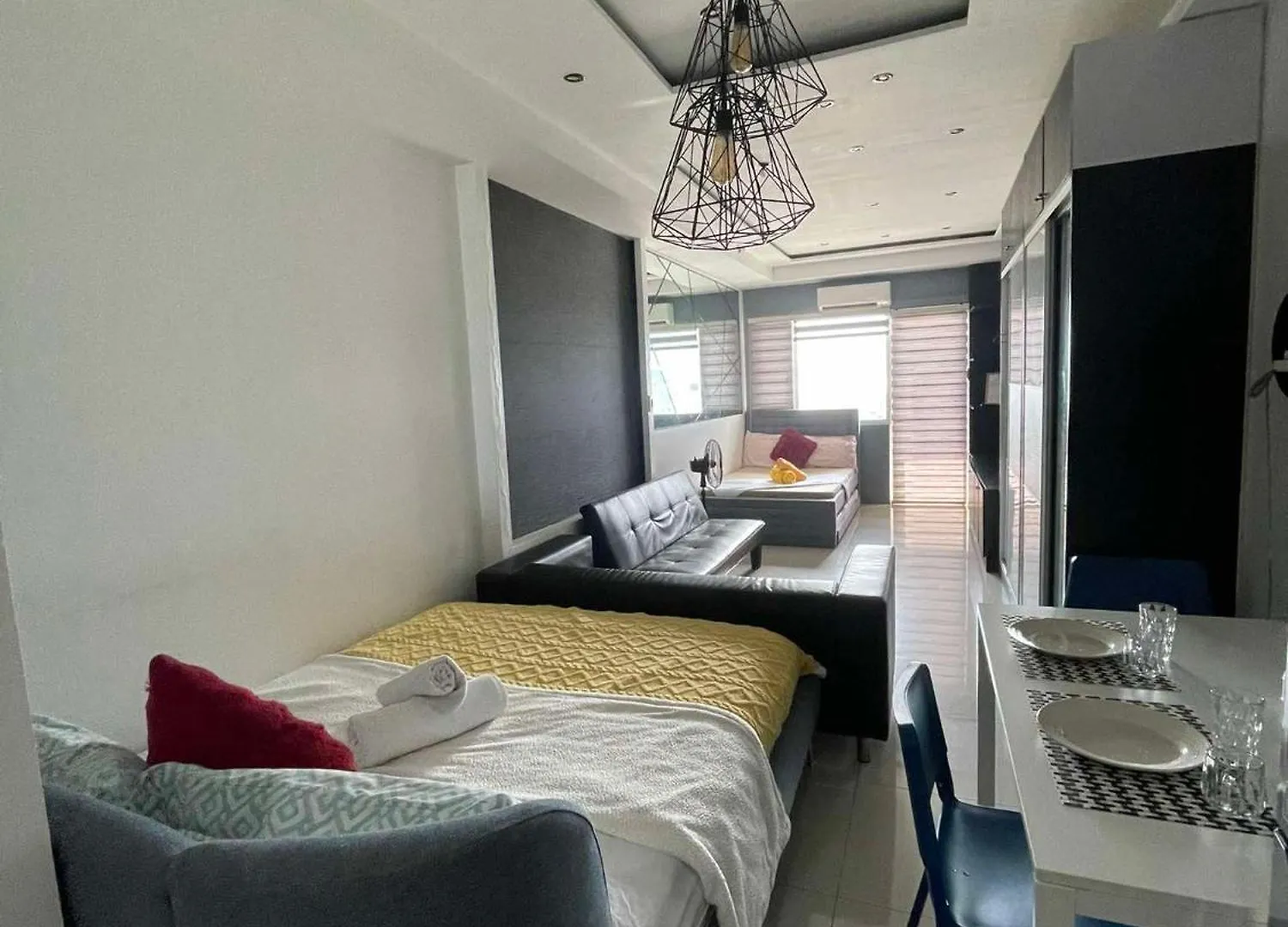 1553 Moa View Bigcut Apartment Manila